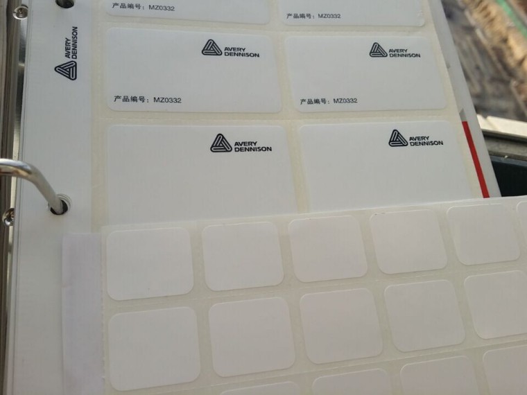 亮白PET標(biāo)簽